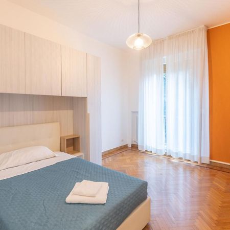 La Finestra Sul Centro, Bologna By Short Holidays Kültér fotó